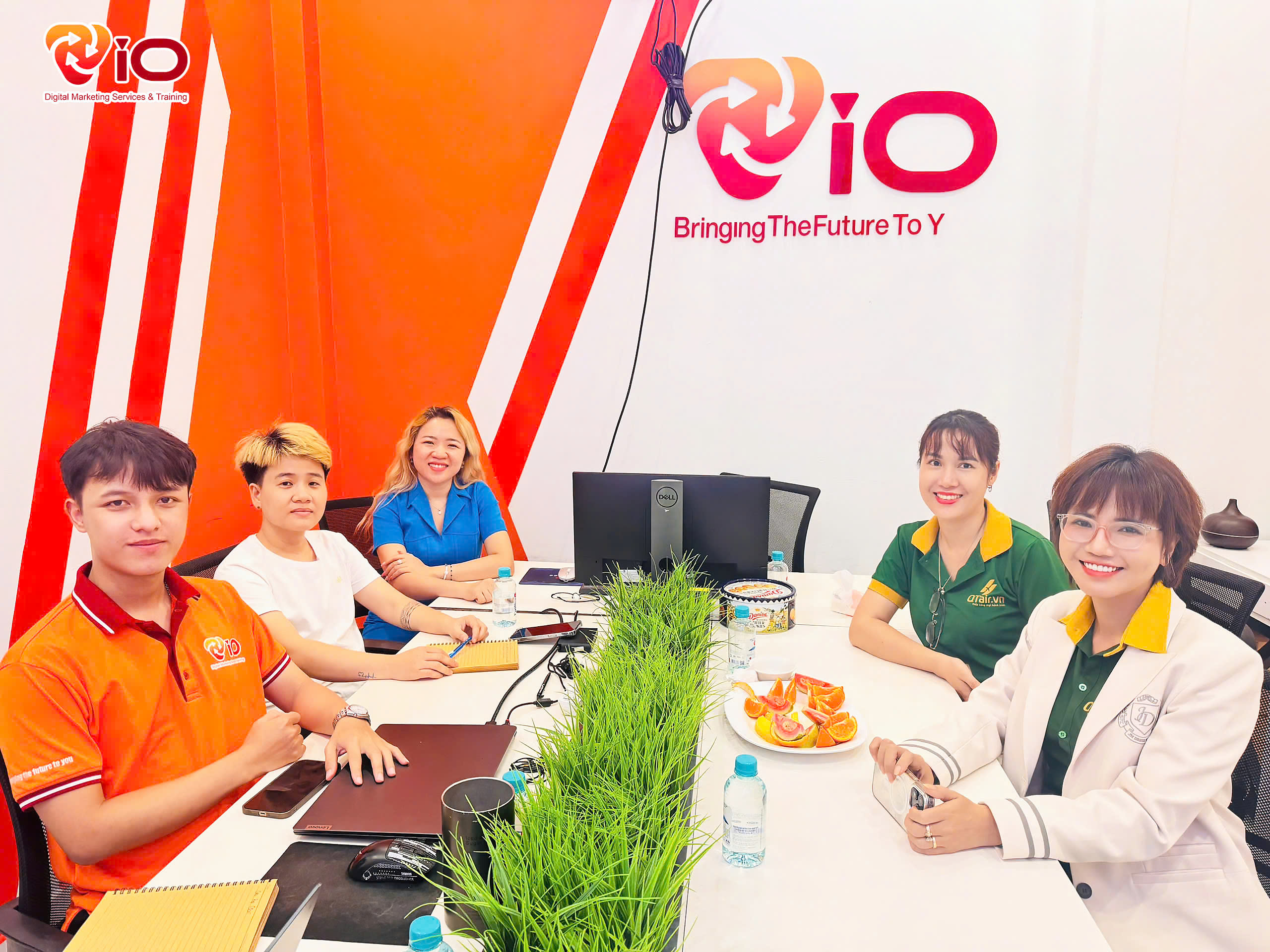 QTair – Cất cánh chuẩn “hàng không 5 sao” cùng VIO Agency